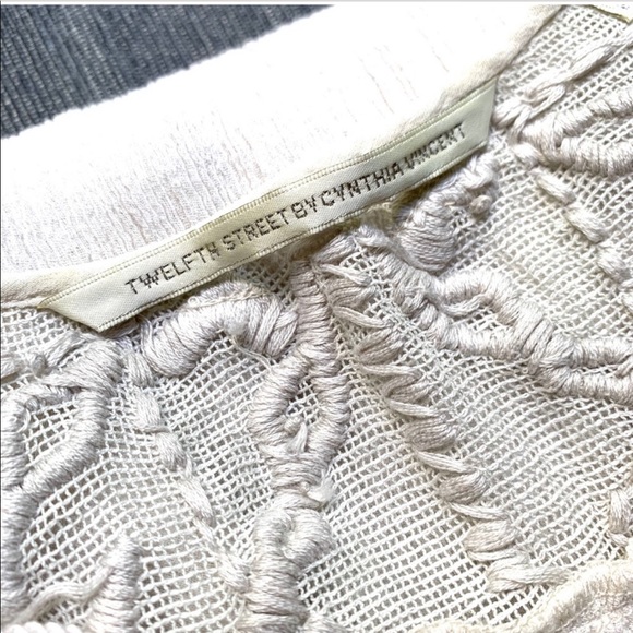 Cynthia Vincent Embroidered Blouse - Picture 5 of 5